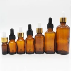 ڈراپر پائپیٹ کے ساتھ گلاس کی بوتل